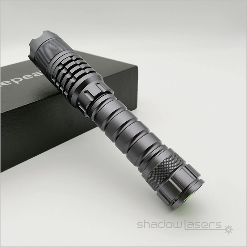 GH3-520nm Adjustable Focus Burning Green Laser Pointer 300MW-500MW