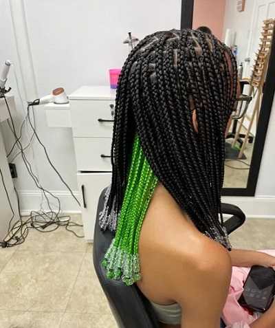 peek a boo knotless braids#green and black 
