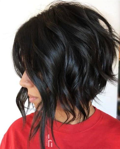 wavy inverted bob black hair