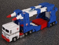 Masterpiece MP-22  Ultra Magnus with Trailer ''Perfect Edition''