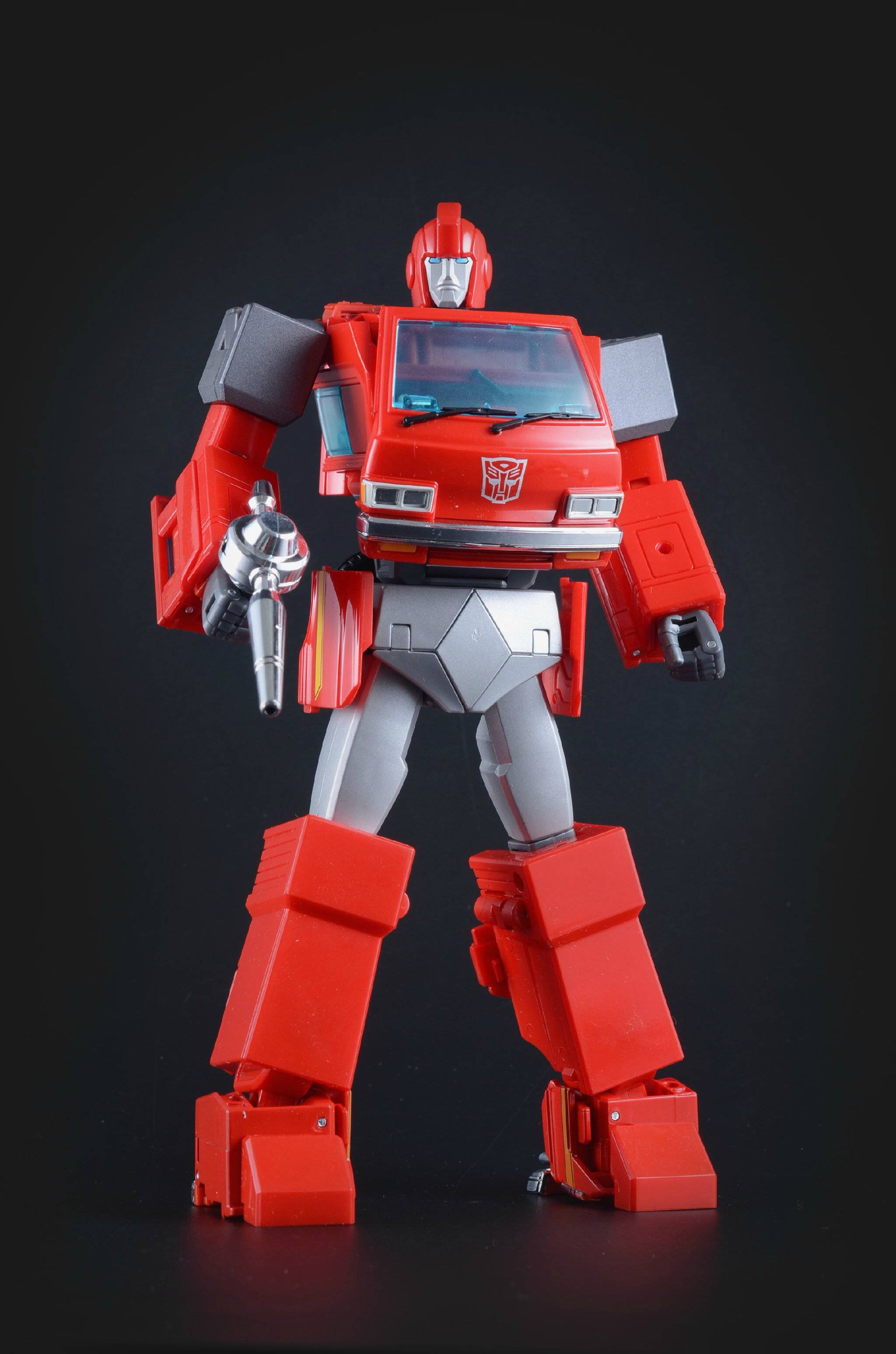 MP-27 - Masterpiece Ironhide