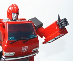 KFC - KP-12 Posable Hands for MP-27 Ironhide