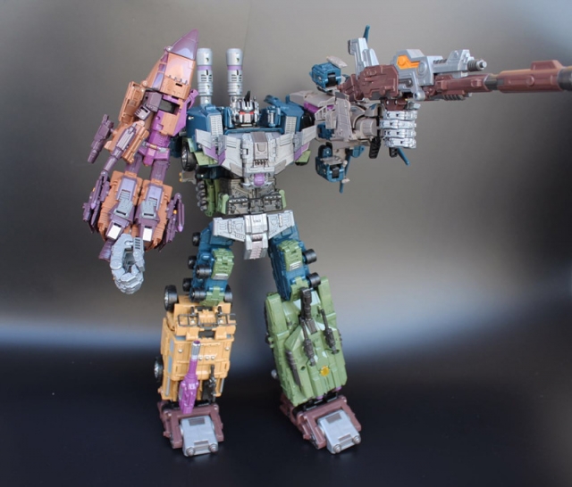 3rd Wave JinBao Robot Oversized Bruticus WITHOUT Box