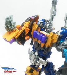 TRANSFORM DREAM WAVE - TCW-01 CW BRUTICUS ADD-ON KIT