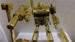 MP-36 MASTERPIECE MEGATRON re-paint in Gold