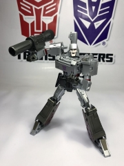 MP-36 MASTERPIECE MEGATRON re-paint in Silver