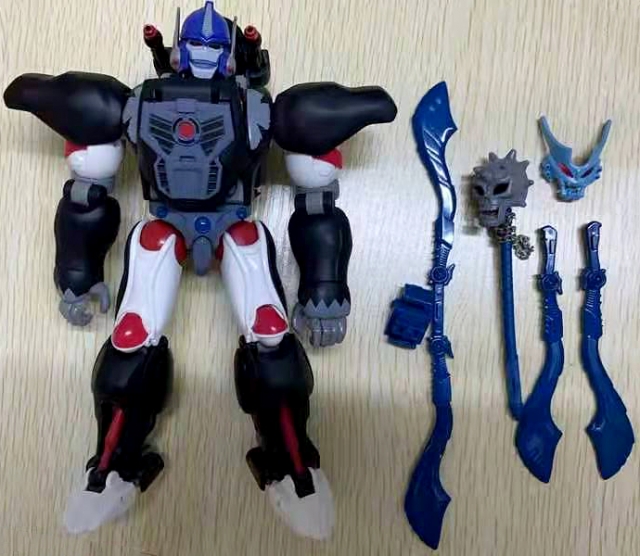 NB MASTERPIECE OPTIMUS PRIMAL MP-38 - SUPRE'ME COMMANDER VERSION