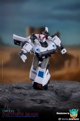 Dr.Wu DW-E43 Patrolman Prowl & DW-E44 Grasshopper Kickback Set of 2