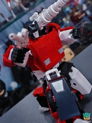 DX9 TOYS D21-02 Red Storm animate version