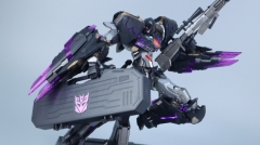 Giant Ant IDW Megatron Gunpla Model Kit