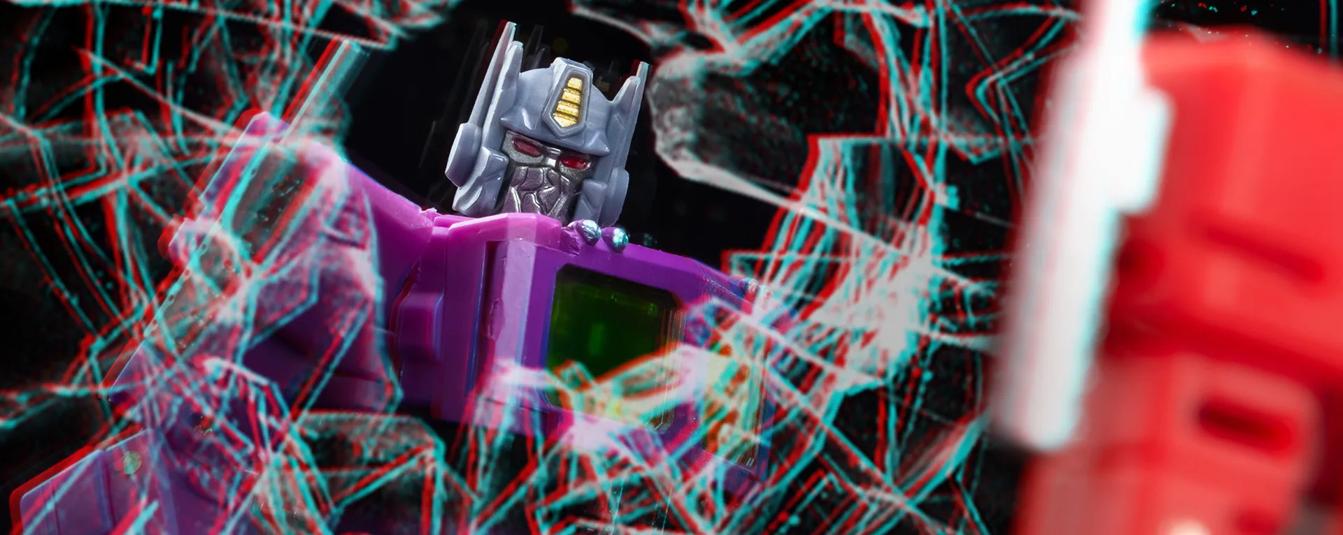 Magic Square MS-B46SG Light of Victory Optimus Prime Shattered Glass Version