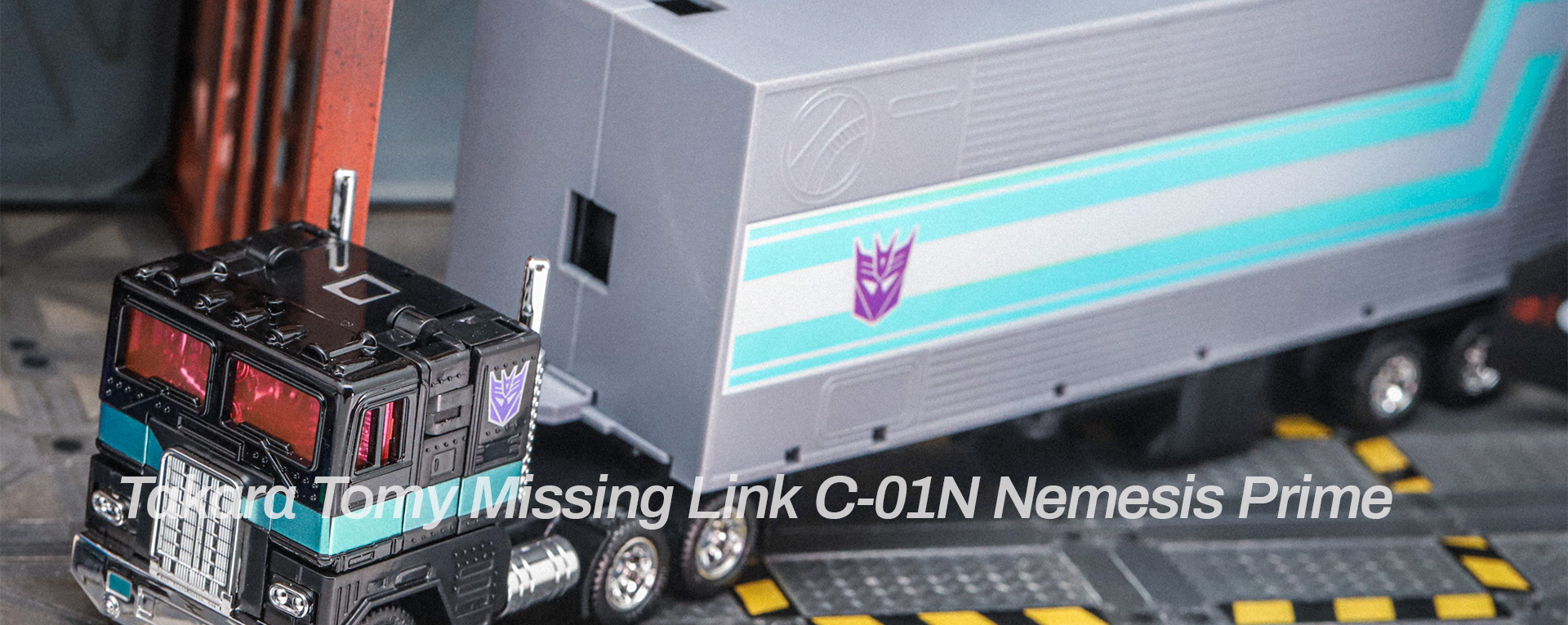 Takara Tomy Missing Link C-01N Nemesis Prime w/ Trailer
