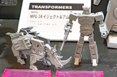 [Pre-Order] Takara Tomy Masterpiece Gattai MPG-24 Blaster