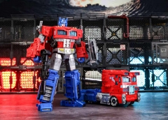 4th Party MM-01 Hero Division Battle Engine Commander
