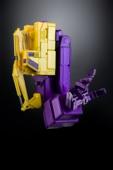 [Pre-order] XTransbots MX-44Y Gravedigger Scavenger G2 Version