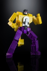 [Pre-order] XTransbots MX-44Y Gravedigger Scavenger G2 Version