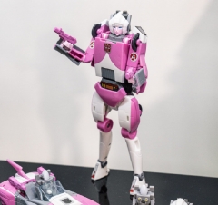 [Pre-order] Takara Tomy Missing Link C-16 Arcee