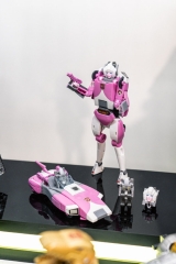[Pre-order] Takara Tomy Missing Link C-16 Arcee