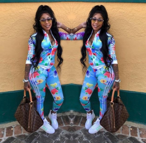 Charming Printed stripe stitching sports suit