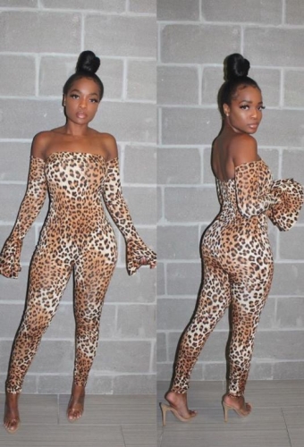 Charming Off-the-shoulder leopard jumpsuit