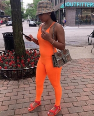 Orange 