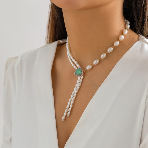 Fashion retro asymmetric imitation pearl tassel necklace