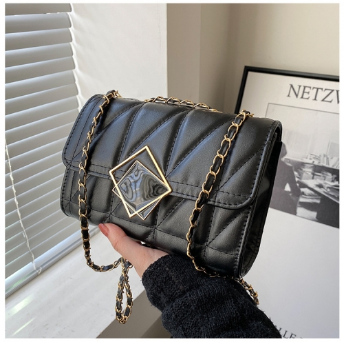 Chain crossbody versatile small square bag