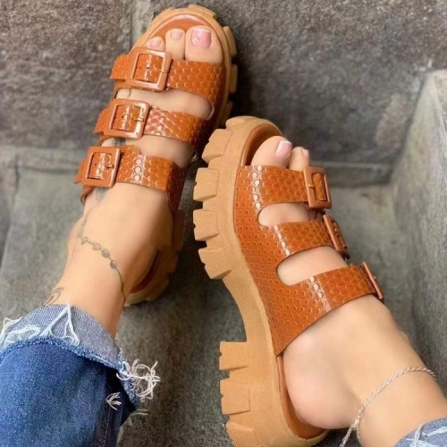 Thick sole belt buckle sandals