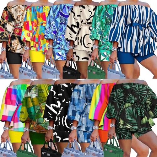 Plus size off-shoulder  print two-piece shorts set