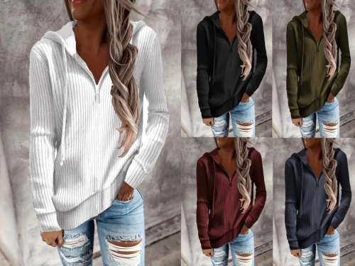 Casual loose zippered long sleeved hooded sweater sweater