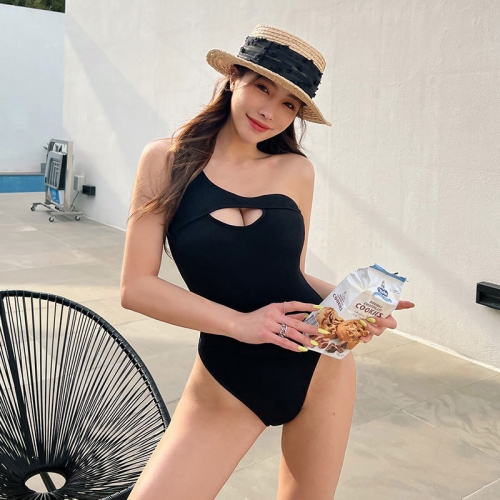 Sexy One Shoulder One Piece Triangle Swimsuit