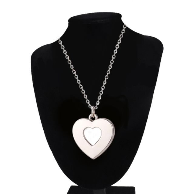 Fashion Sublimation Metal Heart Hollow Necklace WIth Metal Insert