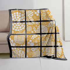 Cozy Sublimation 300g Flannel Blanket - Blank Sublimation 9-Grid Design for Custom Photo Collages