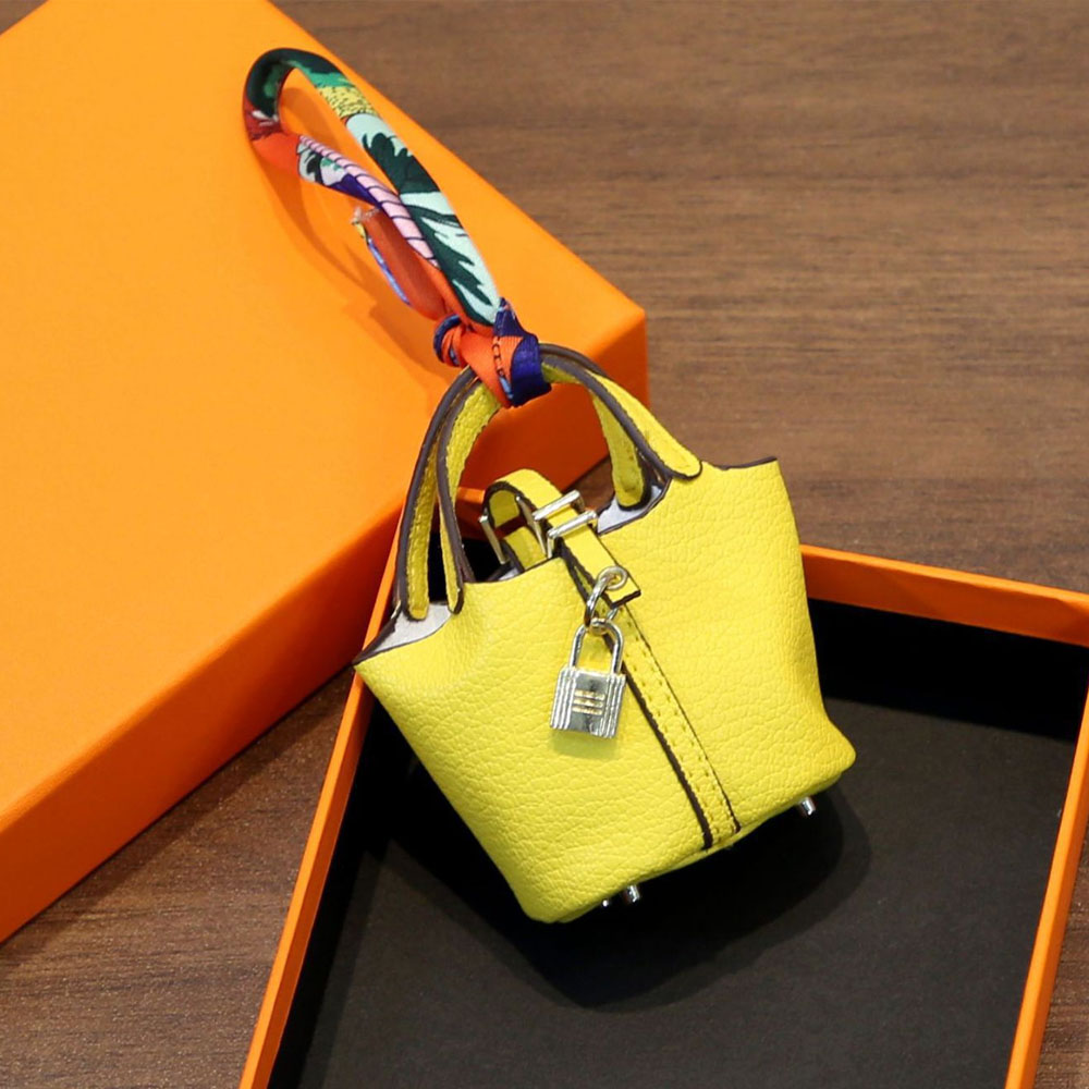 Colorful Leather Mini Basket Bag Keychain Bulk Supply Cute Handbag Pendant for Bags & Keys