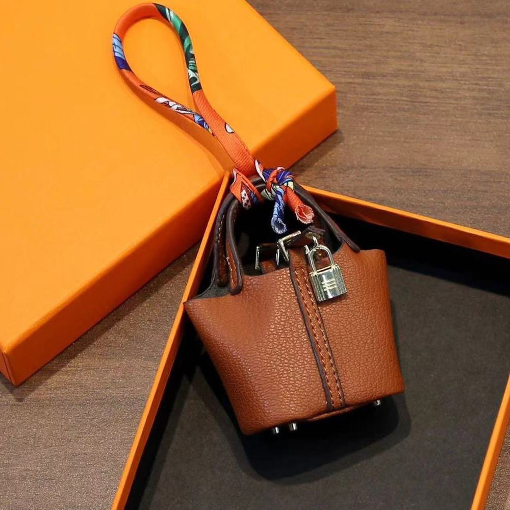 Colorful Leather Mini Basket Bag Keychain Bulk Supply Cute Handbag Pendant for Bags & Keys