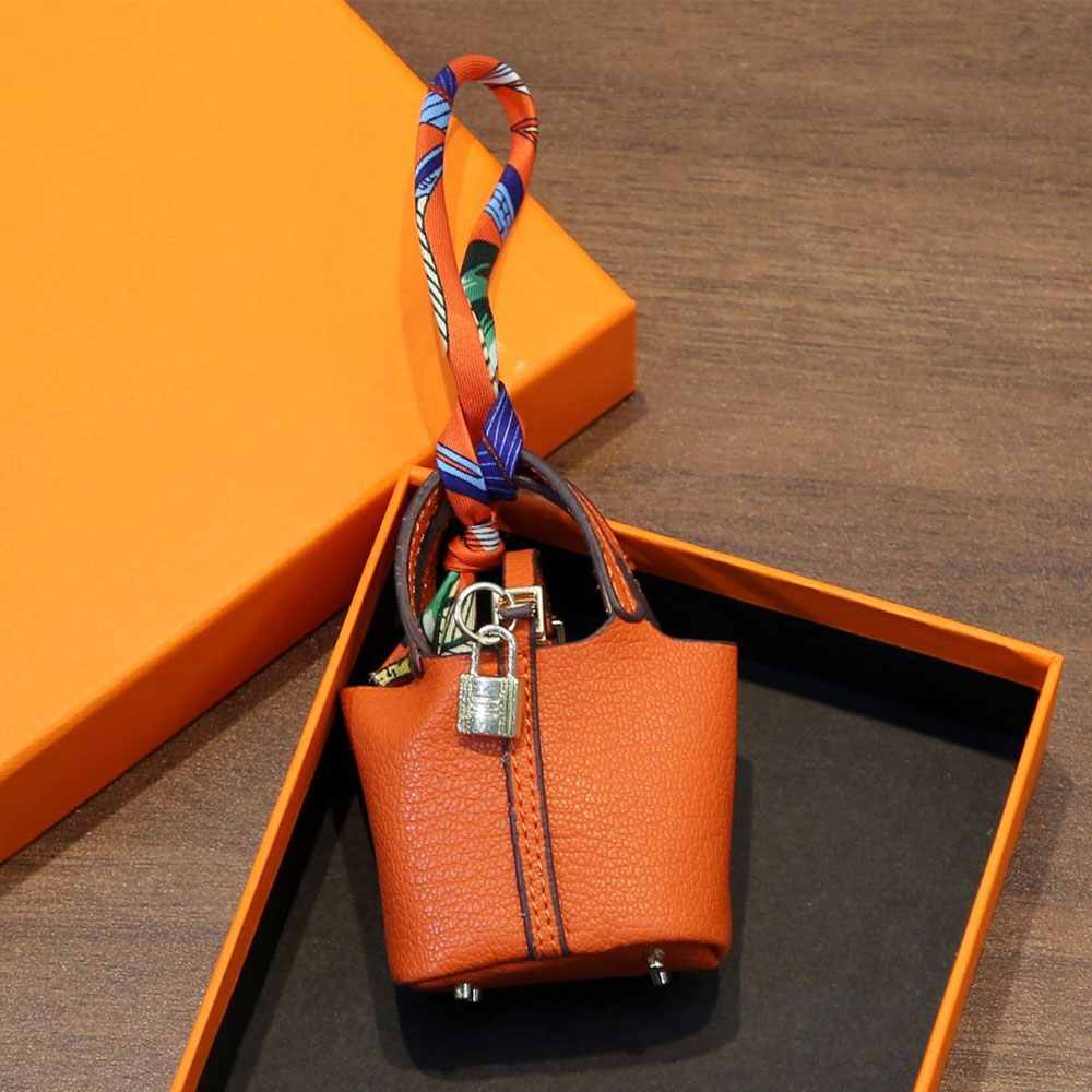 Colorful Leather Mini Basket Bag Keychain Bulk Supply Cute Handbag Pendant for Bags & Keys