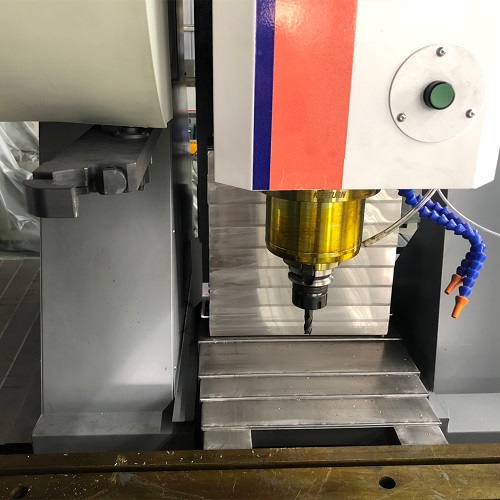 Centro de mecanizado CNC de perfil de aluminio BT40