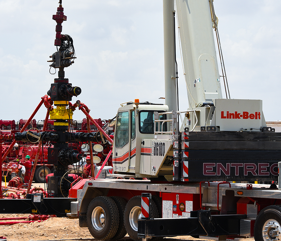 Link-Belt Cranes Work Overtime in Wolfcamp Shale