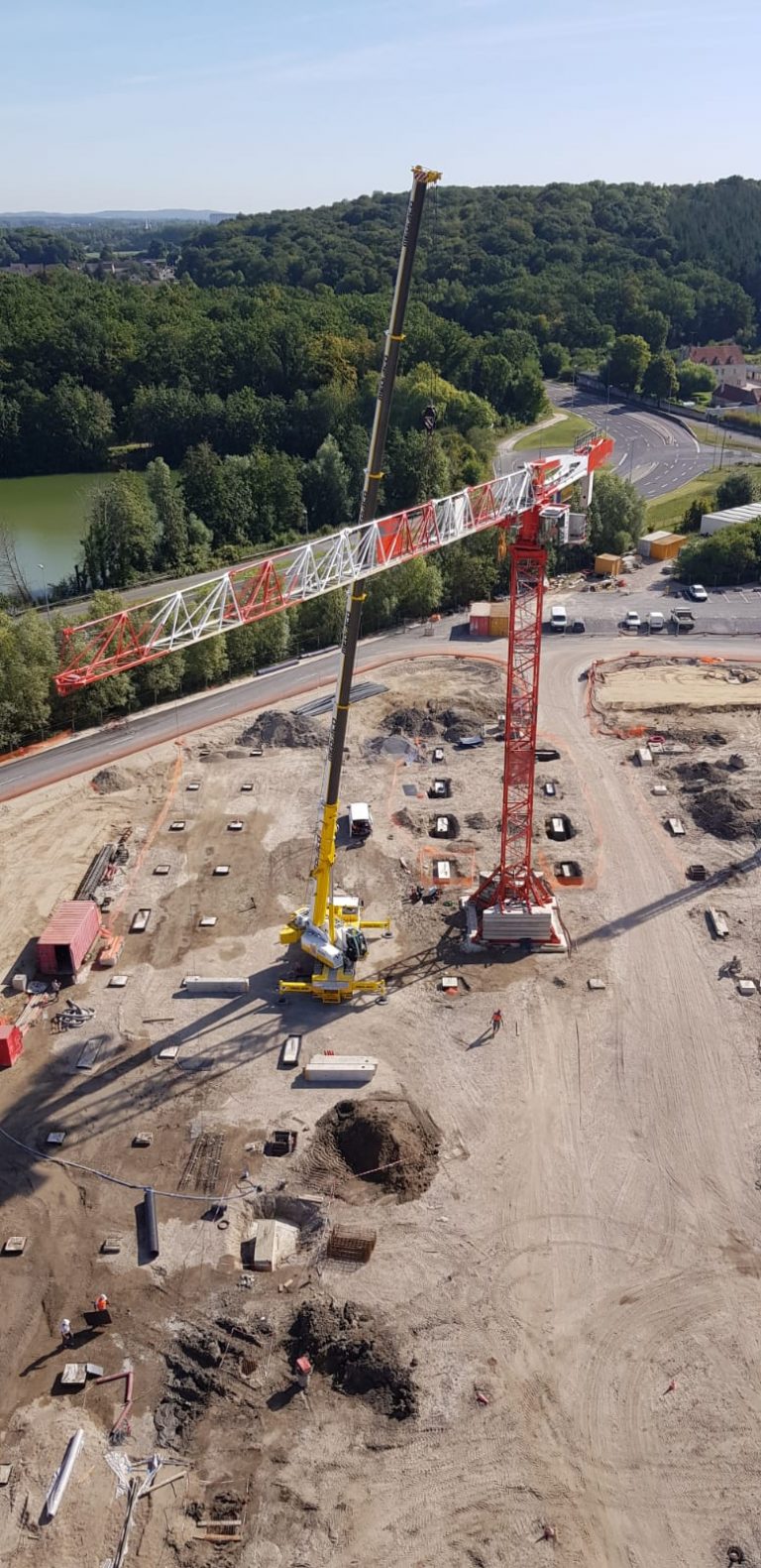 Four Potain cranes for Chanels expansion project