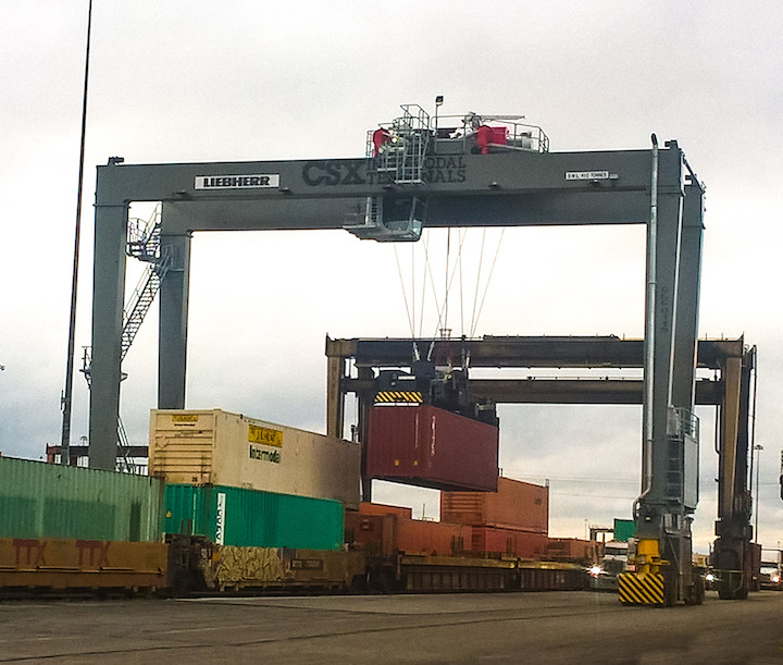 Liebherr delivers RTGs to CSX Intermodal Terminals