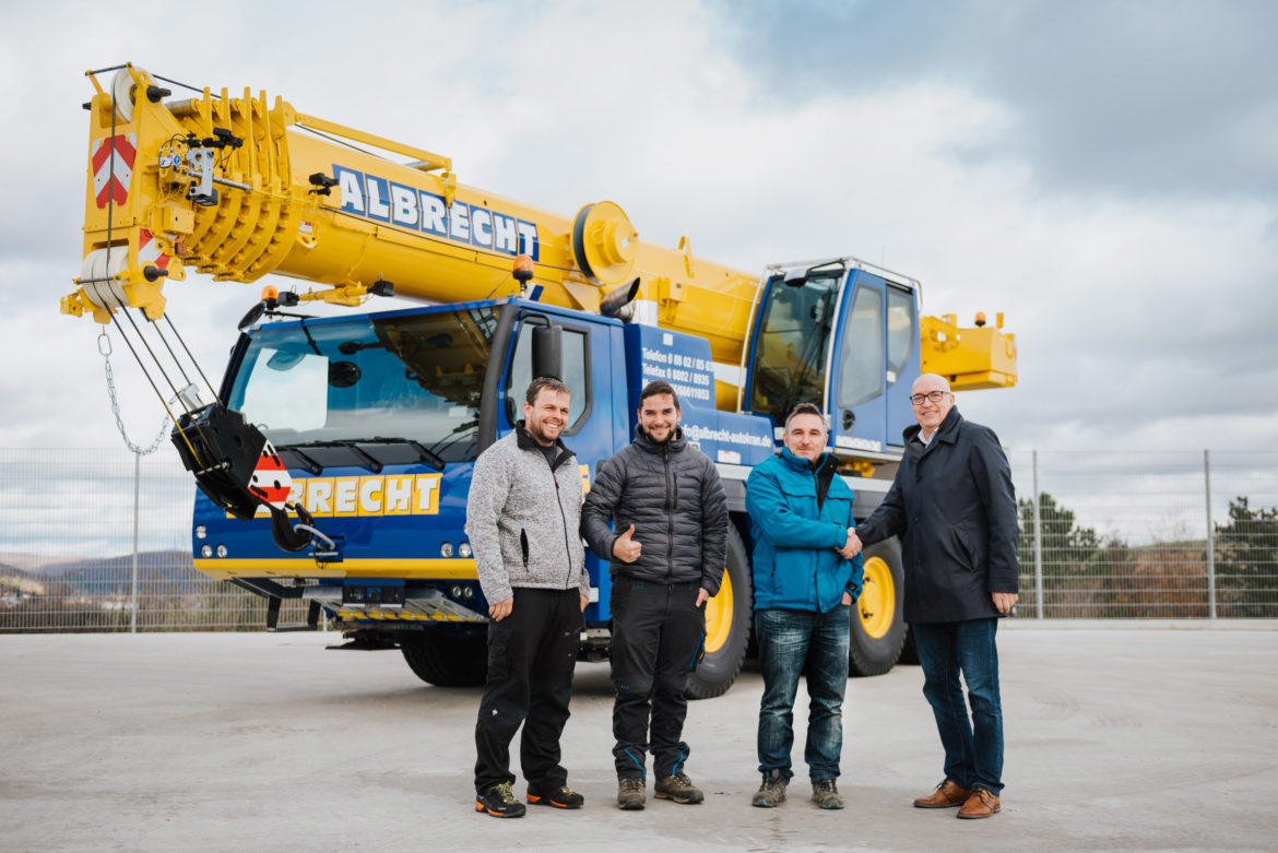 ALBRECHT AUTOKRAN TAKES DELIVERY OF LIEBHERR LTM 1060-3.1