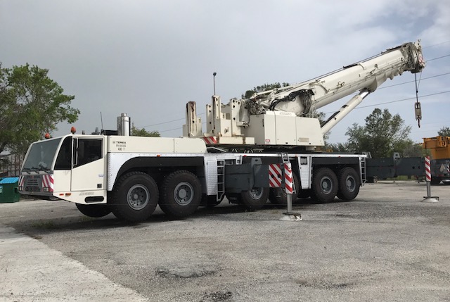 SELECT CRANE SALES ENTREGA DOIS TERRENOS PARA PORTO BOUND NO EGITO