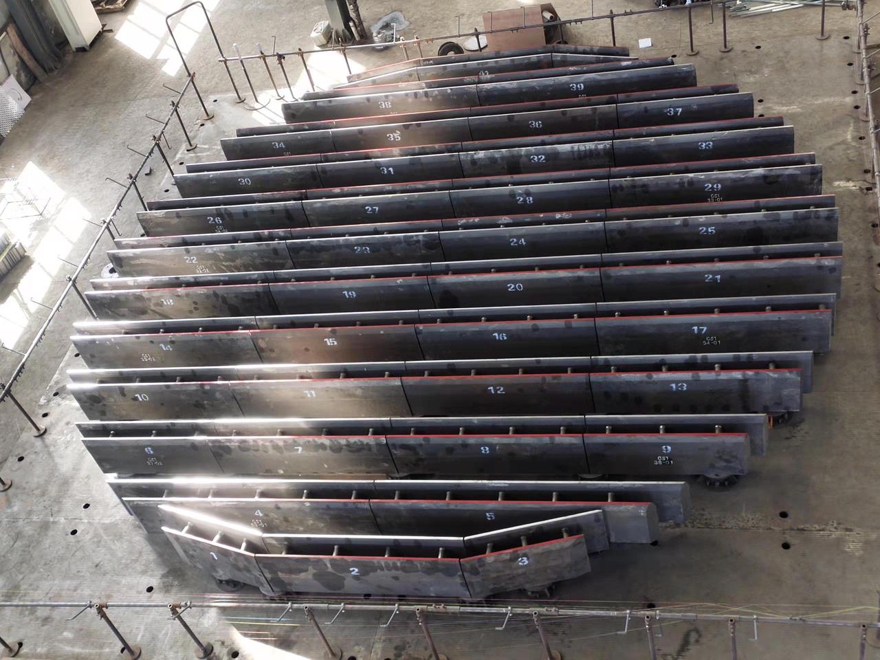 为印度最大的高炉热风炉商之一提供的炉箅子，已通过客户检验并在成功安装。
