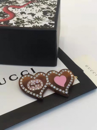 Gucci Love Heart-shaped Resin Plastic Hairpin Clip Barrette Brown Pink Diamond