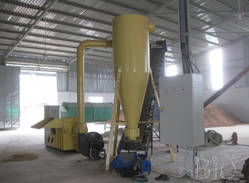 Wood hammer mill installed in Vietnam