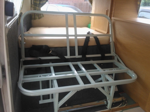 VW Bus T2 Bay/Split  Rock and Roll Bed Kombi T25