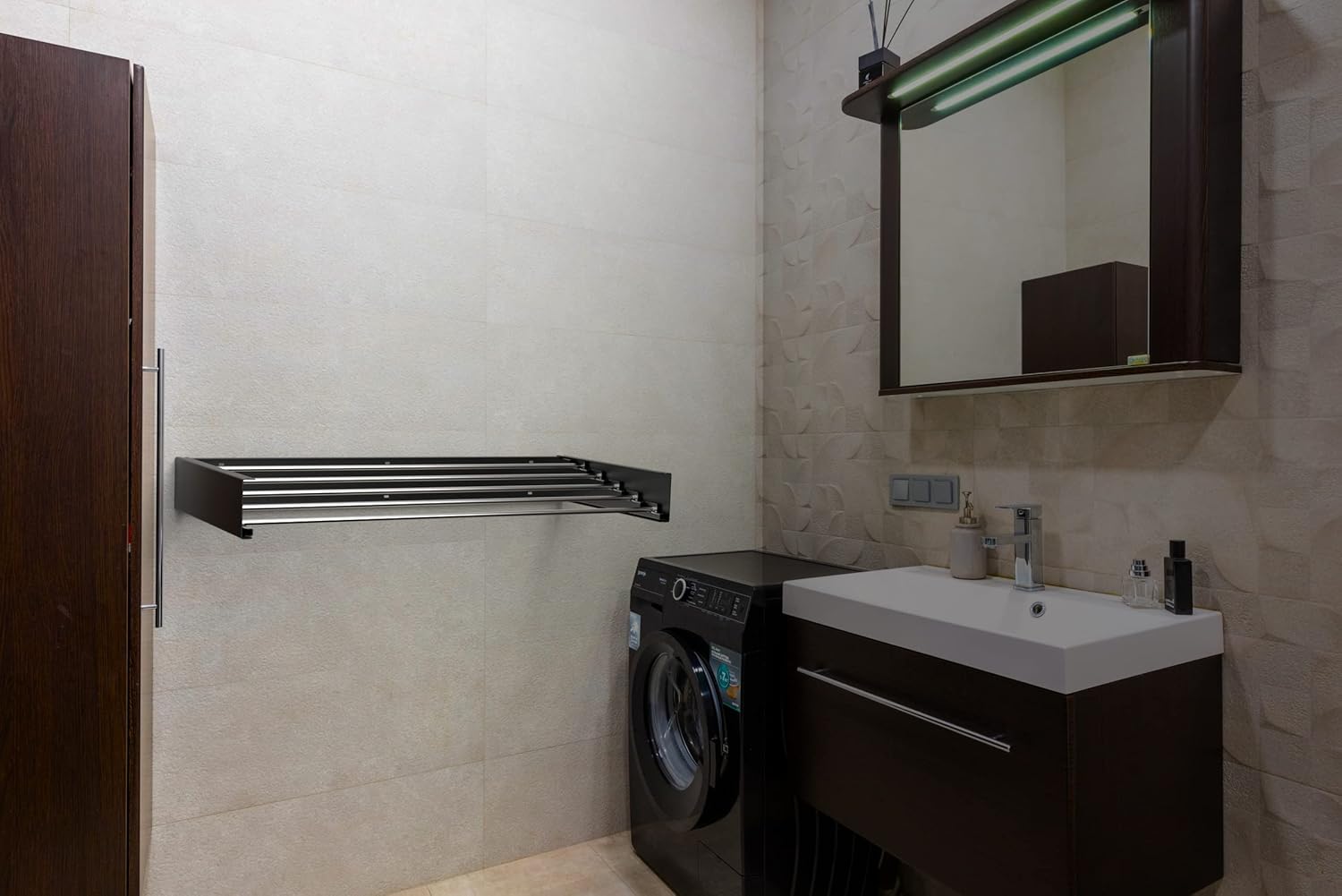 Foldable Wall-Mounted Clothes Airer - Easy Install Retractable Rack for Laundry Room & Small Apartment