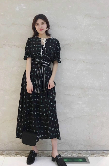 snidel花柄ワンピース ペイントフラワープリントワンピース（マキシ丈/ロング