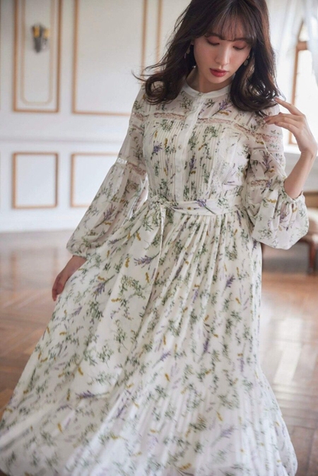 神経質な方はご遠慮ください【最終値下げ】Floral Bouquet Pleated LongDress