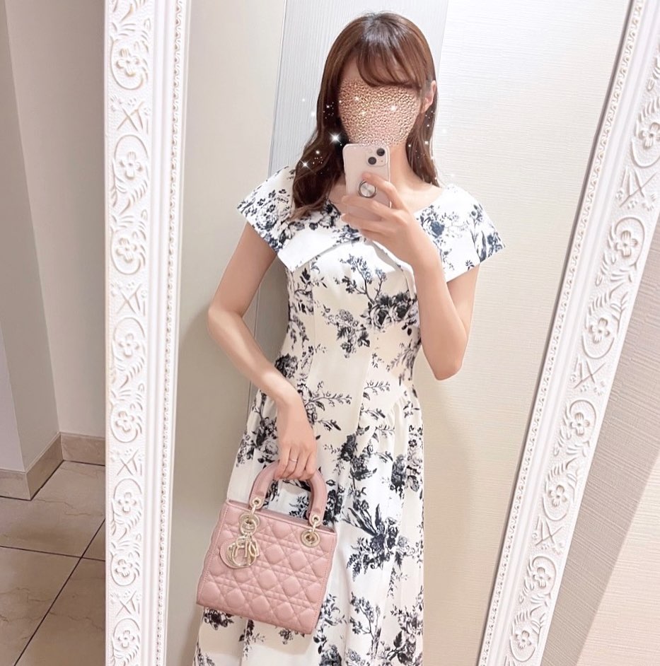 【Herlipto】Secret Garden Midi Dress Mサイズ